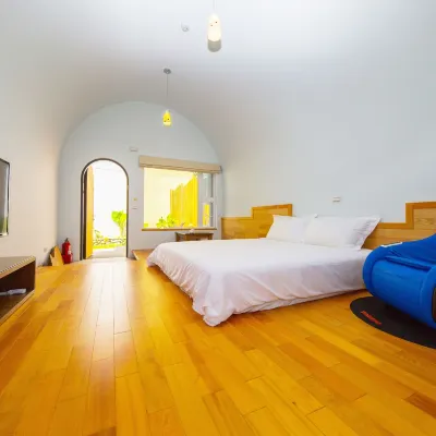 Caves B&B Hotels near Tianhou Temple
