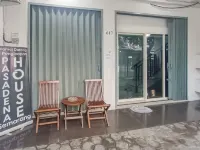 Pasadena House Semarang Mitra RedDoorz Hotels in Ngaliyan
