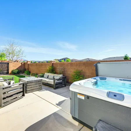 Utah Group Getaway w/ Patio! Swim, Soak & Hike