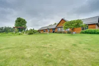 Hot Tub and Trail Access Spacious Stockholm Retreat - 3-Star