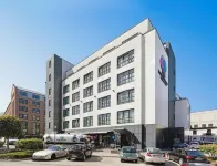 Superbude Hotel Hamburg Altona Hotels in der Nähe von Hamburg-Sülldorf