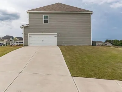 Upscale Luxury 4 Bed 2.5 Bath Near I20, August National & FT. Gordon Hotels near T.J. Maxx