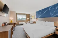 Comfort Inn River's Edge Hotels in Huron
