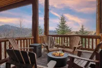 High Meadow by AvantStay Alpine Views w Indoor Pool Hot Tub Open Floor Plan