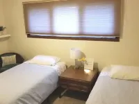 Cozy Single Family Home Away Hotels near Foot Locker