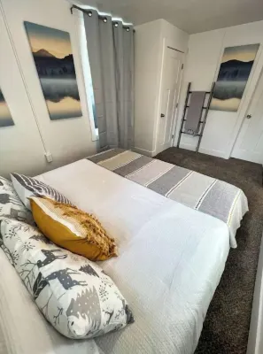 Salt Lake Mountain Escape- Hot Tub, Remodeled, W&D.