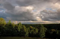 Charming 3-bedroom cabin with a view, AC/wifi located near Mountain View