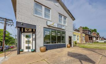 St Louis Vacation Rental ~ 10 Mi to Downtown!