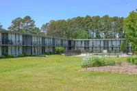 Masters Inn Selma Smithfield I-95 by OYO