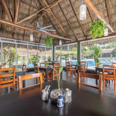 Seis Playas Hotel