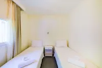 La Moda Beach Hotel - Beach resorts