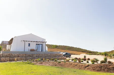 Casa Nook Sagres Отели рядом с достопримечательностью «Praia da Cordoama»