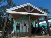 Charming 2-bedroom PET FRIENDLY cabin in Steinhatchee Hotels in Steinhatchee