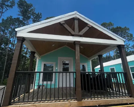 Charming 2-bedroom PET FRIENDLY cabin in Steinhatchee Hotels in Steinhatchee