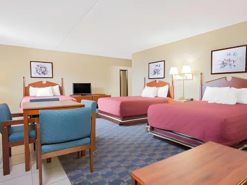 Ramada by Wyndham Angola/Fremont Area - WiFi