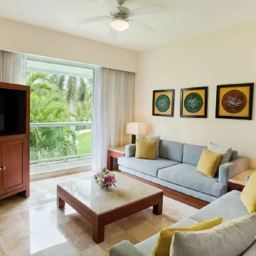 Ocean Breeze Acapulco