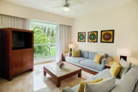 Ocean Breeze Acapulco