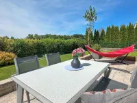 "Sonntagskind" premium apartments Seekirchen, terrace & private garden Hotels in Seekirchen Markt