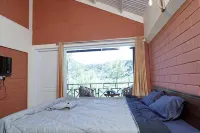 Tea Leaf Stays by Brown Tree Resorts