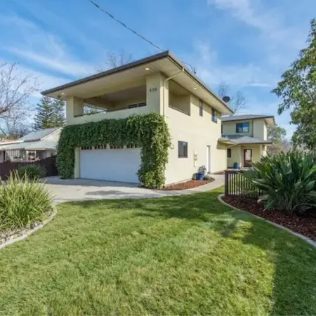 Modern 2 bedroom close to historic downtown winters