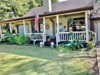 Charming 3 bedroom home downtown Northport, Near Tuscaloosa U of A campus