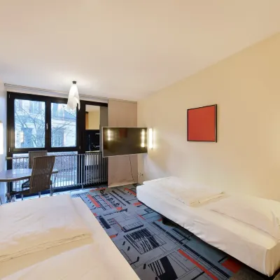 هوتل ويبيرج Hotels near دورِن