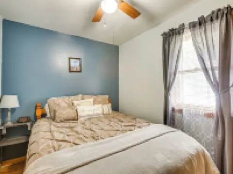 Dtwn Belleville Home w/ Yard < 1 Mi to High Banks Hotels in Belleville