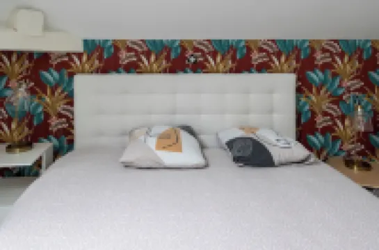 Close to everything, quiet and fully equipped F1, wifi