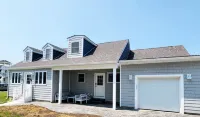 The Nest: Charming 3-bedroom house in Brigantine~Steps to Beach!