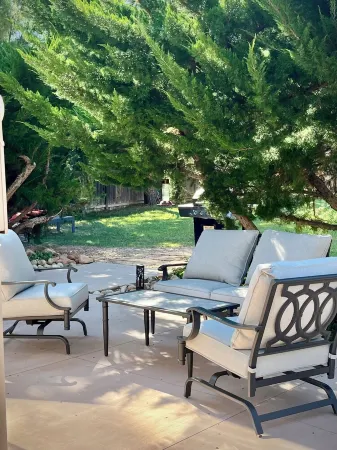 6 BR Villa Downtown in Springdale 1.2 mi from ZNP Sleeps 14 Free parking 6 cars