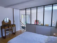 Superbe Loft à Pantin Hôtels à proximité de : Église Saint-Germain de Pantin