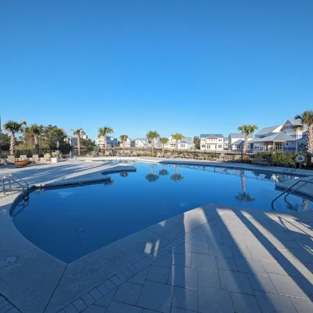 Ideal Orange Beach House! Short Walk to Beach, Pool, &  Restaurants.