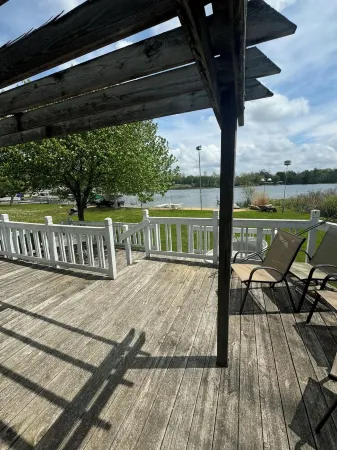 AllSports lakefront cottage. 3 bedrooms, 2 baths, private beach, yard and deck