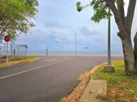 Seaside Exotic Studio: Walk to the seawall and Suva City: Free Wifi & Parking