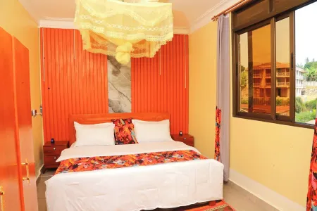 Amazing 2-bedroom apartment with WiFi in Fort Portal