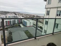 Bright 1 Bedroom with Sweeping Ocean Views Marina del Rey Harbor附近的飯店