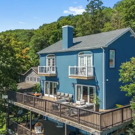 Entire Lakeview House ~ 1 Hour to MetLife ~ Hot Tub~Firepit~Stunning View~Decks