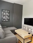 Cozy 1-bedroom apartment with WiFi, AC in charming St. Louis