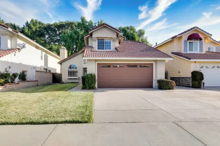 Charming 4-bedroom house in Pleasant Chino Hills with WiFi, AC Отели рядом с достопримечательностью «Big League Dreams Chino Hills»