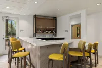 希爾頓花園飯店-亞特蘭大東/斯托內克雷斯特 - 酒吧