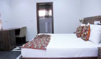 Rainforest Lodge - Homestays