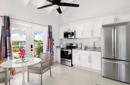 Corktree Villa: 3 BDR