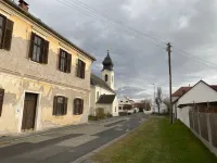 The old elementary school, living in the museum, vacation apartment with its own garden Hotels in Gemeinde Eberau