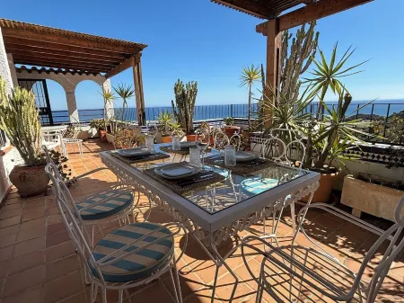 El Mirador de Mojacar, a house with terrace and spectacular views in the village.