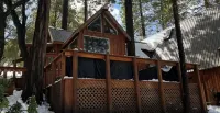 Charming cabin in pleasant Auberry close to Shaver Lake. A hidden treasure!