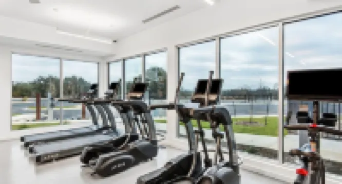 “NEW” Studio with pool, Baylor Medical, CO River, Lakes, WiFi, games, gym, tv