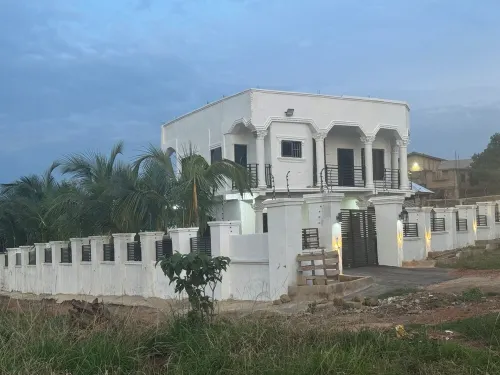 Gina Valley Suite 3 Hotels in Sunyani West District