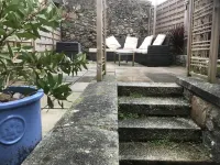 Grade II listed cottage in the heart of Bovey Tracey with parking & garden