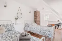 Chalet L'Excentrique | SPA & Nature Hotels in D'Autray Regional County Municipality