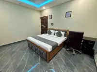 GoBravo 14-2Bhk Villa w/t Pool&Garden Sec135 Noida